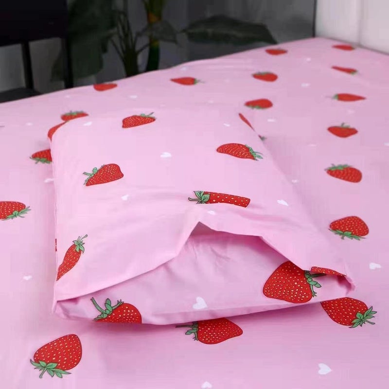 SDY 4 قطع ملاءات سرير فراولة مقاس مزدوج أحمر وردي أبيض Kawaii طقم ملاءة سرير مع 1 ملاءة مسطحة علوية + 1 ملاءة مثبتة بجيب عميق + 2 كيس وسادة لديكور المنزل للفتيات المراهقات - Image 4